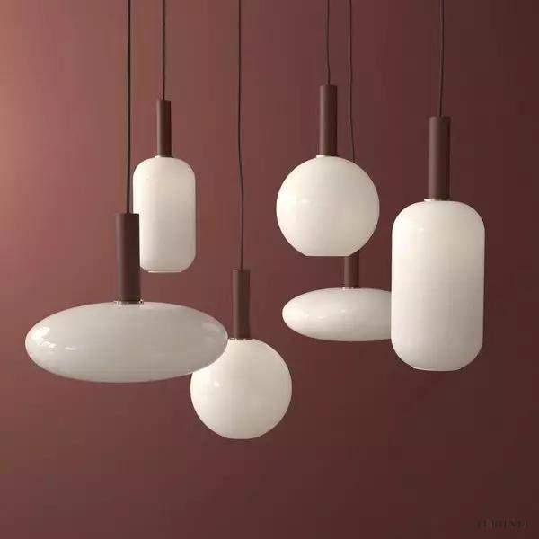 Lampa wisząca z mosiężnym wykończeniem elegancja