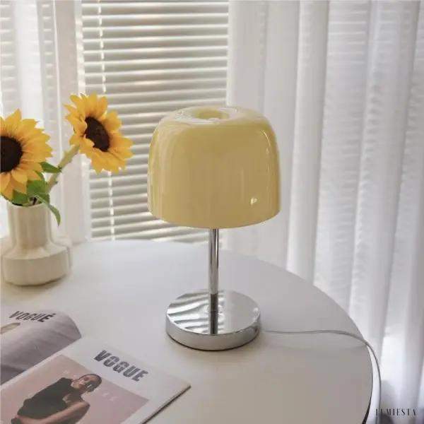 image_3-449.jpg Minimalistyczna lampa stołowa Bauhaus z kolorowym kloszem