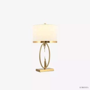 Metalowa lampa stołowa z białym abażurem - widok z boku