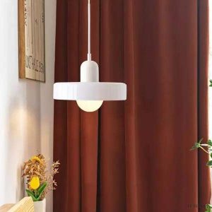 Nowoczesna lampa wisząca z kolorowym kloszem PMMA