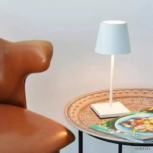 Nowoczesna lampa stołowa LED z regulacją jasności