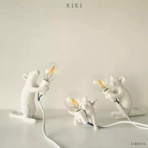 Lampka biurkowa myszka w stylu nowoczesnym z delikatnym światłem