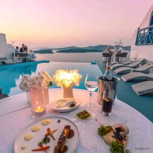 Lampa stołowa Slamp Clizia w kształcie kwiatów biała