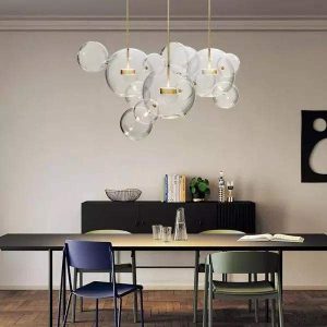 Lampa wisząca Bolle - detal połączeń i szklanych bąbelków