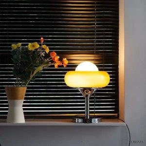 Stylowa lampa stołowa Bauhaus Egg Tart w minimalistycznym wzornictwie