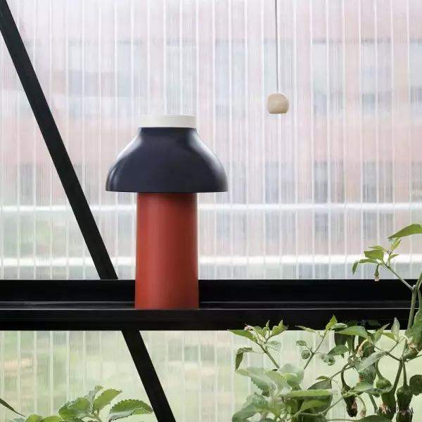 Lampa stołowa wysokiej jakości z dotykowym ściemniaczem