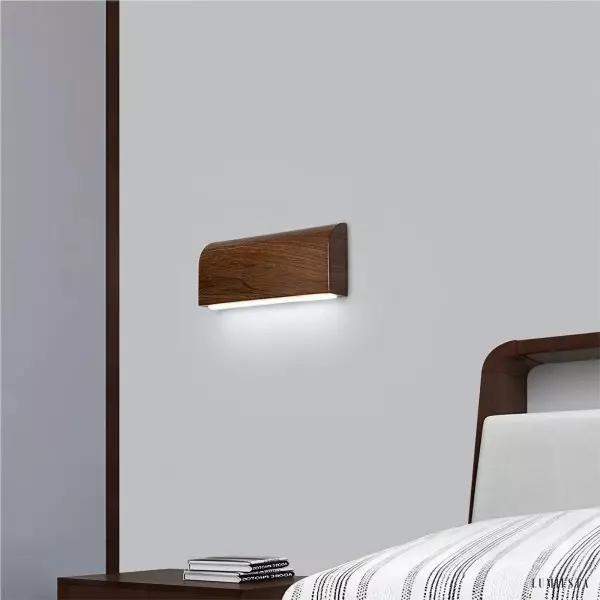 Nowoczesna minimalistyczna lampa ścienna prostokątna z drewna