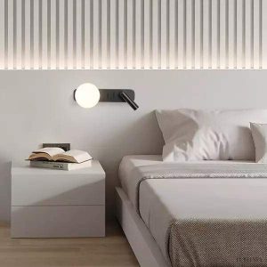 Lampa ścienna Zeppo Reader LED - kula skierowana pod kątem do czytania