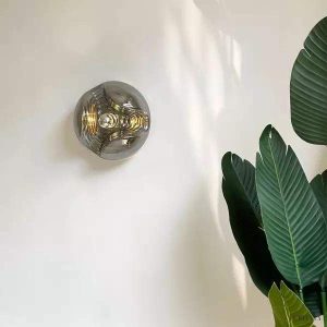 Lampa ścienna Bauhaus w kształcie okrągłym ze szkła