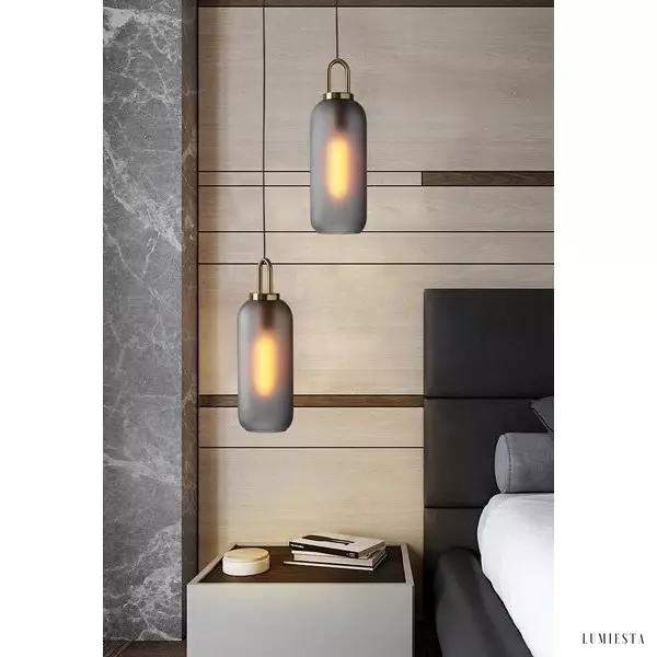 Szklana lampa wisząca w stylu retro z miedzianym wykończeniem