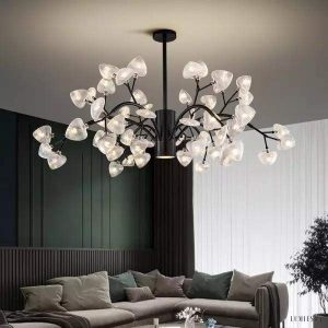 Lampa wisząca HEART, detal połączenia ramion i złotego stelaża