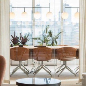 Lampa wisząca Lappio z opalowym szkłem w stylu nowoczesnym