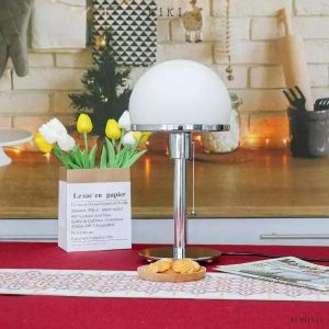 Lampa stołowa Bauhaus Wagenfeld z szklanym kloszem