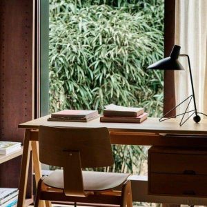 image_6-376.jpg Lampka stołowa w stylu minimalistycznym na tripodzie HM9