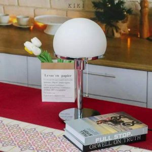 Lampa stołowa Bauhaus Wagenfeld z szklanym kloszem