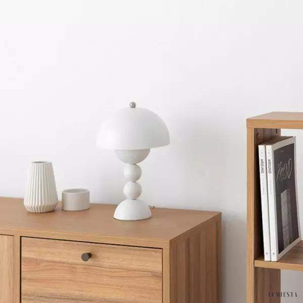 image_6-422.jpg Lampka stołowa w kształcie kwiatu w stylu nordyckim