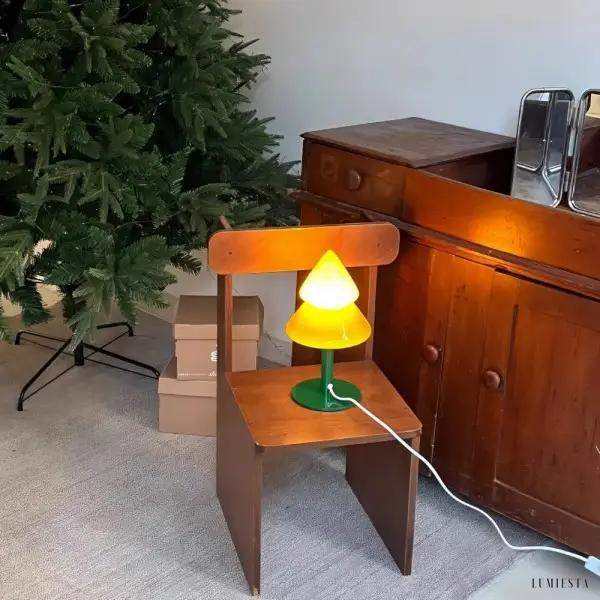 image_6-425.jpg Lampka stołowa w kształcie choinki z kolorowego szkła