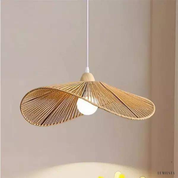 Rattanowa lampa wisząca Retro Zen w kształcie kapelusza