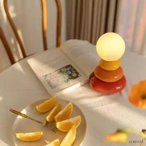 image_6-431.jpg Nowoczesna lampka stołowa inspirowana kamieniami dekoracyjnymi