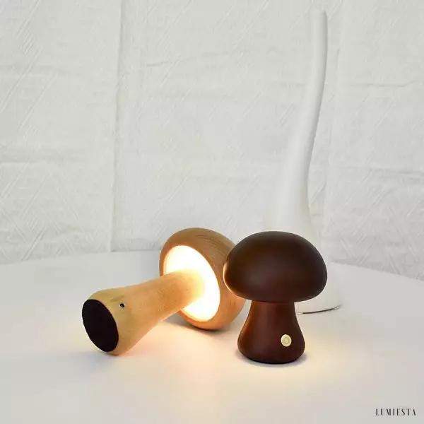 Lampa stołowa grzyb z drewna z funkcją ładowania