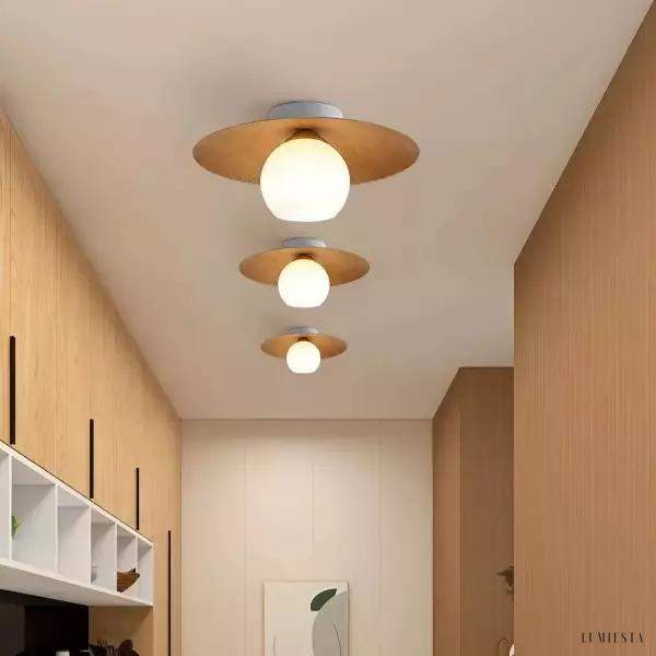 Lampa sufitowa z ribbowanym szkłem w stylu nordyckim