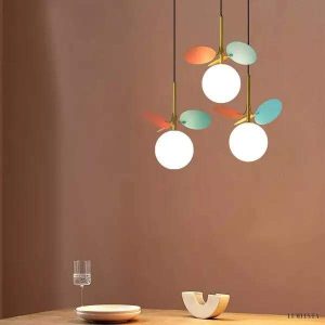 image_7-157.jpg Wielokolorowa lampa wisząca szklana kula w designie liścia