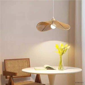 Rattanowa lampa wisząca Retro Zen w kształcie kapelusza