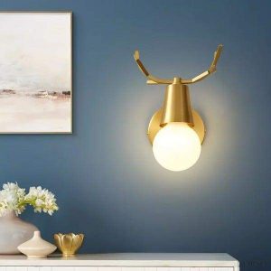 Lampa ścienna w kształcie kropli gwiazdy lub rogów mosiężna