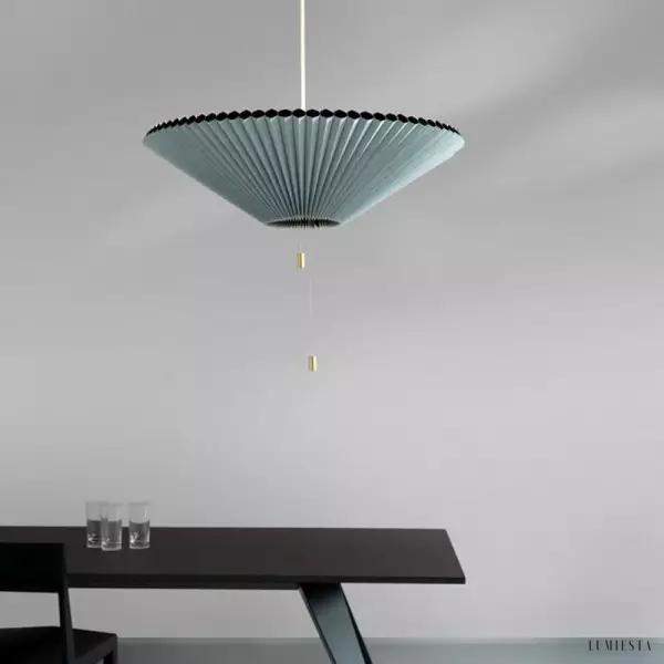 Modern pendant lamp shaped like fractured porcelain