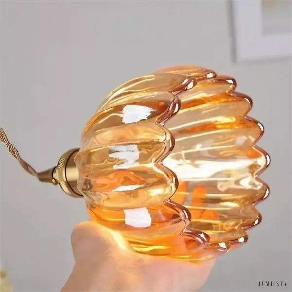 Flower-shaped pendant lamp inspired by Japan