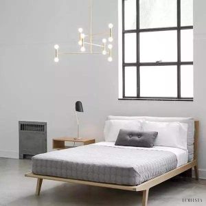 Lampa wisząca Atom w stylu industrialnym z metalowymi elementami