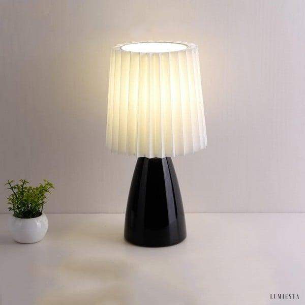 Nowoczesna urocza lampa stołowa plisowana w trzech kolorach