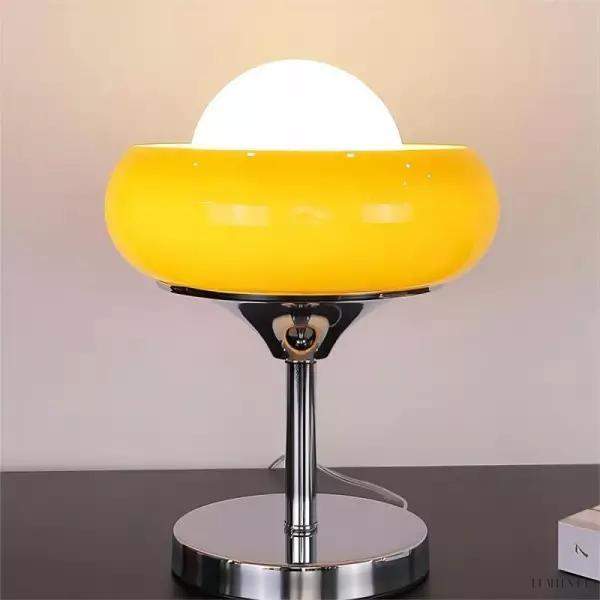 Stylowa lampa stołowa Bauhaus Egg Tart w minimalistycznym wzornictwie