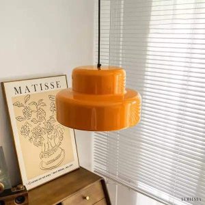 Lampa wisząca Poker w stylu Bauhaus w pomarańczowym kolorze