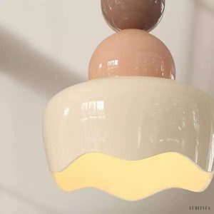 Cream resin pendant lamp in Nordic style