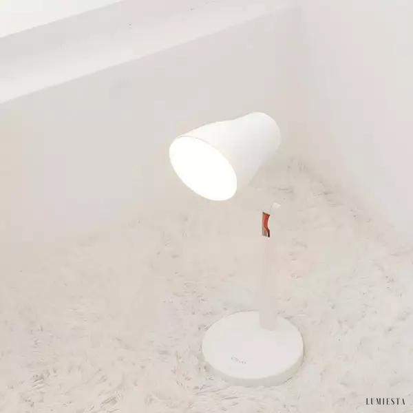 Lampa biurkowa LED z dotykowym sterowaniem, biała obudowa i stabilna podstawa