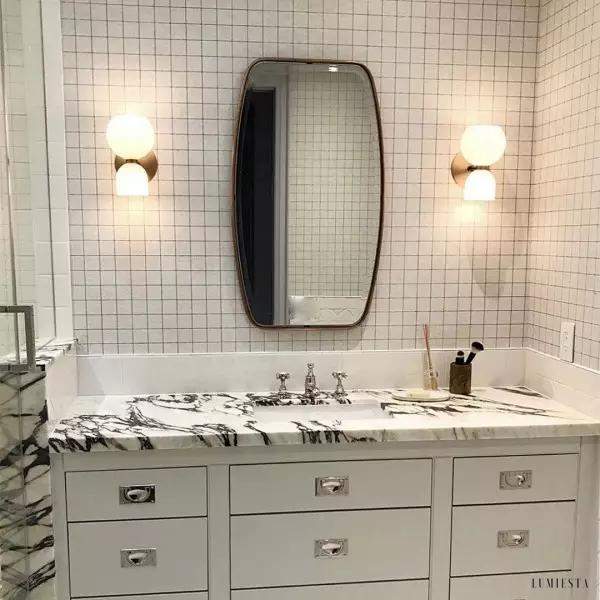 Lampa ścienna Edie i Betty w stylu nowoczesnym z szkła opalowego