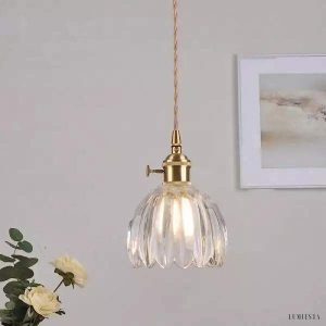 Flower-shaped pendant lamp inspired by Japan