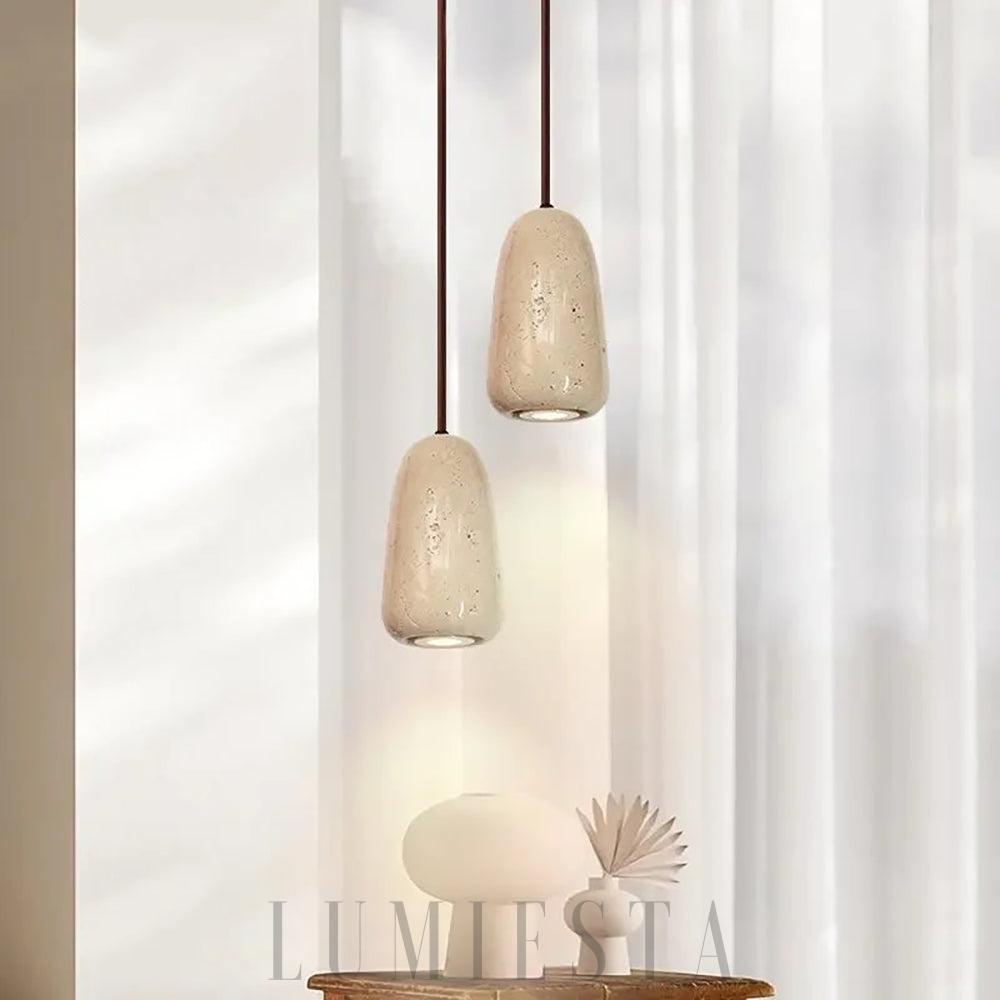 Beżowa lampa wisząca Travertine z kamiennym kloszem i drewnianym elementem