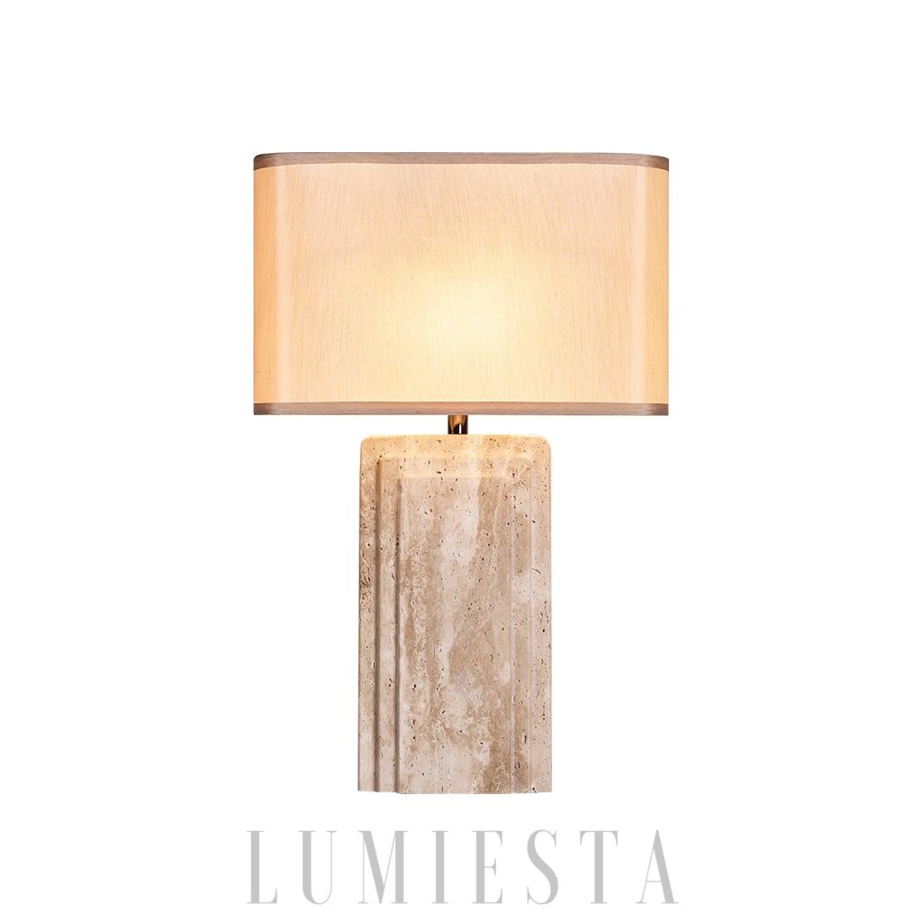 Lampa stołowa trawertynowa beżowa 40x62 cm — podstawa z kamienia naturalnego, abażur z tkaniny
