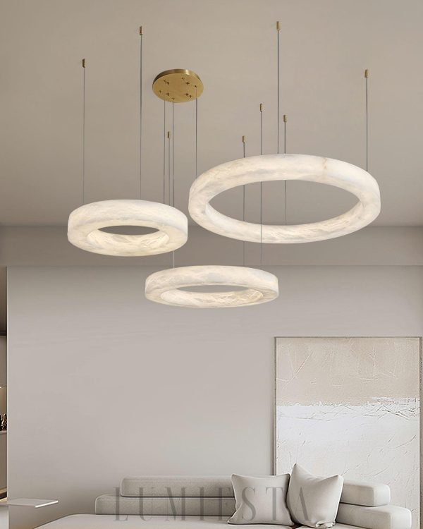 wm_10925584879274317316.jpg Marika - Nowoczesny żyrandol z alabastru w kolorze mosiądzu