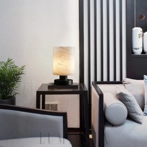 Alabastrowa lampa stołowa cylindryczna 14x24 ciepłe światło