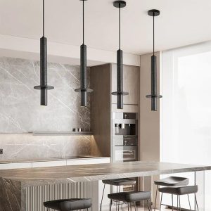 Kendal - wisząca lampa z trawertynu, podświetlony kamienny klosz o ciepłym odcieniu