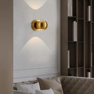 wm_12539874323187667533.jpg Lampa ścienna kulista złota nowoczesny styl do wnętrz