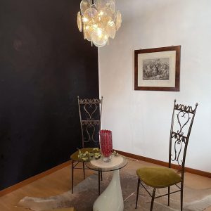 Vintage Murano 45 cm - zbliżenie na irydyzujące szkło i metalową konstrukcję lampy