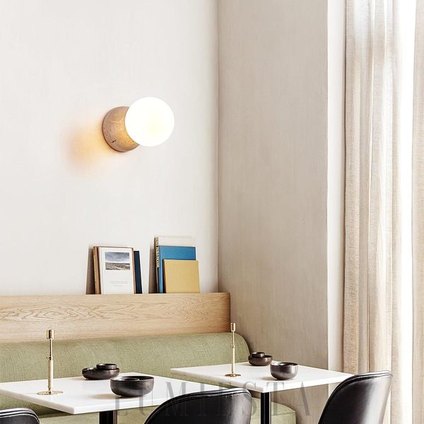 Nowoczesna lampa ścienna Tion z beżowym travertynem