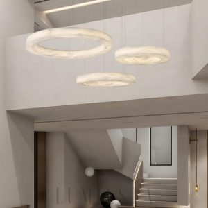 wm_14458613746639998659.jpg Marika - Nowoczesny żyrandol z alabastru w kolorze mosiądzu