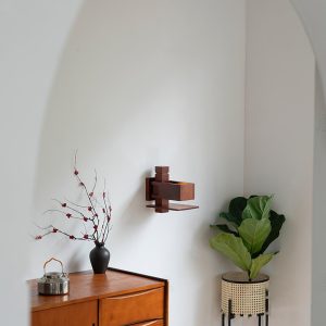 Lampa Ścienna Taliesin Orzechowa Unikalny Styl 25cm 60cm