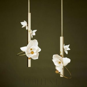 Lampa wisząca Lure w kształcie kwiatu z białym światłem