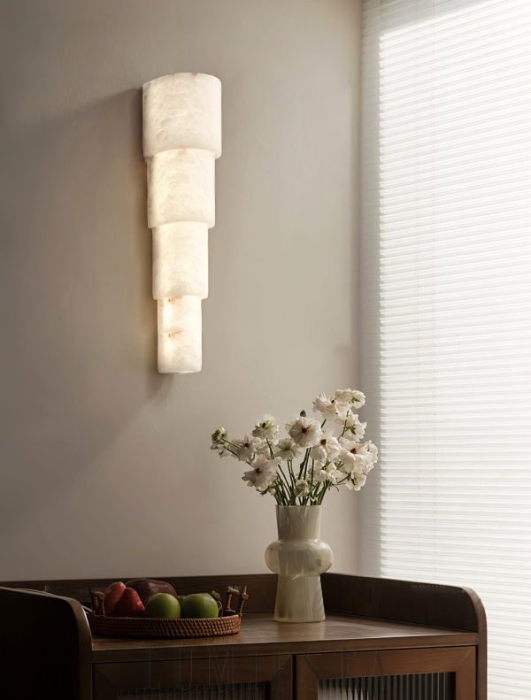 Alba - Biała lampa ścienna z alabastru, półcylindryczna